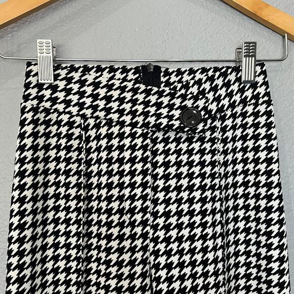 Fashion Nova houndstooth wide-leg pants - Picture 2 of 7